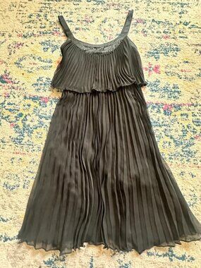 NWT White House Black Market Pleated Cocktail Dress - Size 6